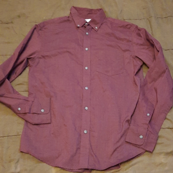 Old Navy Other - NWOT burgundy shirt